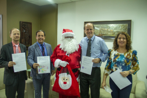 Papai Noel dos Correios visita a Corregedoria Geral da Justiça